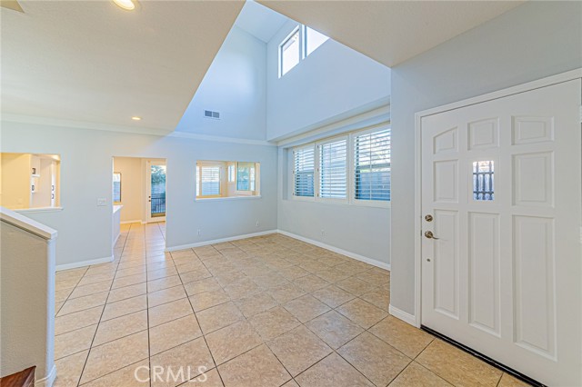 Detail Gallery Image 3 of 24 For 2030 Villa Del Lago #B,  Chino Hills,  CA 91709 - 3 Beds | 2/1 Baths