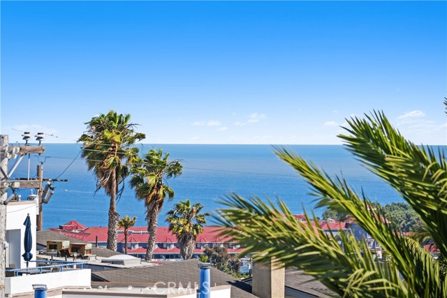 33831 Copper Lantern Street, Dana Point CA: https://media.crmls.org/medias/1fd39f03-fd08-4a7d-86bd-15be8c263695.jpg