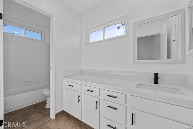 5804 Cedar Glen Lane, Bakersfield CA: https://media.crmls.org/medias/1fd3c58a-2492-47f4-b096-91fb638e8cee.jpg