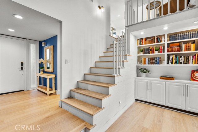Detail Gallery Image 26 of 50 For 23121 Yvette Ln, Valencia,  CA 91355 - 3 Beds | 3 Baths