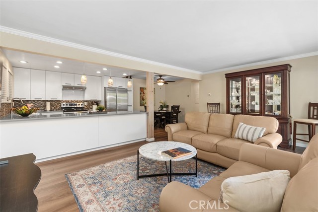 Detail Gallery Image 9 of 35 For 665 via Los Altos a,  Laguna Woods,  CA 92637 - 2 Beds | 2 Baths