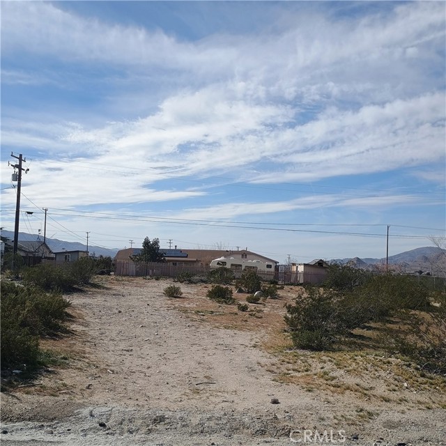 Detail Gallery Image 2 of 4 For 0 Estrada, Lucerne Valley,  CA 92356 - – Beds | – Baths