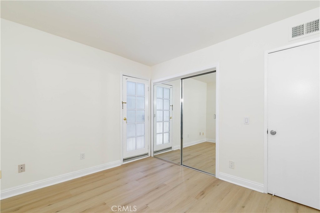 MLS #WS25267882 image #16