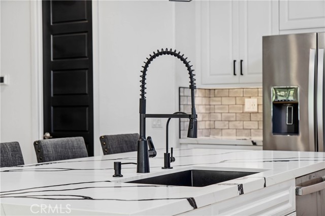 29427 Studio Drive, Menifee CA: https://media.crmls.org/medias/1fd916af-a45e-4538-9db3-554a8f328d77.jpg