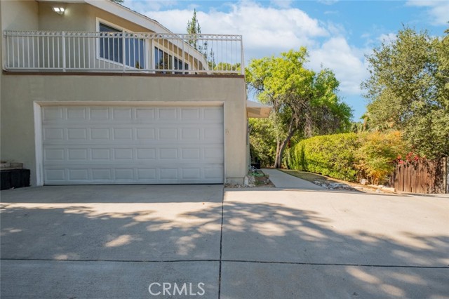 9530 Wheatland Avenue, Shadow Hills CA: https://media.crmls.org/medias/1fda9545-a4a1-4805-bdce-e6655b2efd40.jpg