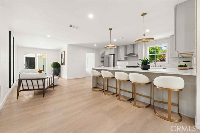 3170 Corinth Avenue, Los Angeles CA: https://media.crmls.org/medias/1fdaad6a-9bd4-4c1e-aa7e-d0a9f23de10e.jpg