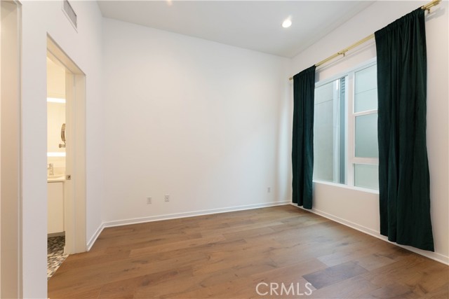 4831 Craner Avenue, North Hollywood CA: https://media.crmls.org/medias/1fdab65c-85fb-48e3-bf12-98b7fefc3712.jpg