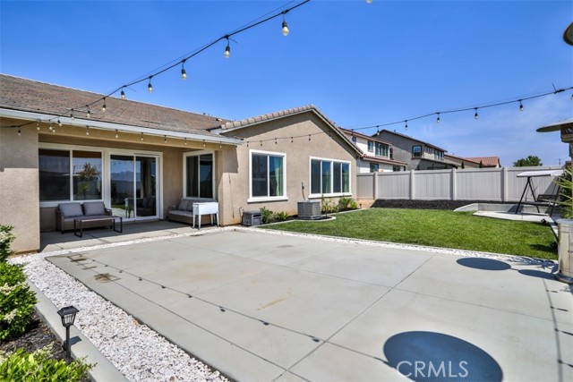 31134 Bay Horse Way, Menifee CA: https://media.crmls.org/medias/1fdad3ae-2a7e-4adb-937a-a32a65915bad.jpg