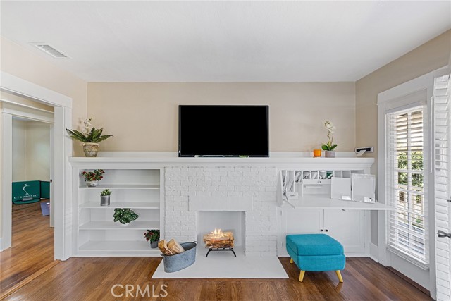 Detail Gallery Image 4 of 19 For 304 N Waverly St, Orange,  CA 92866 - 2 Beds | 1 Baths