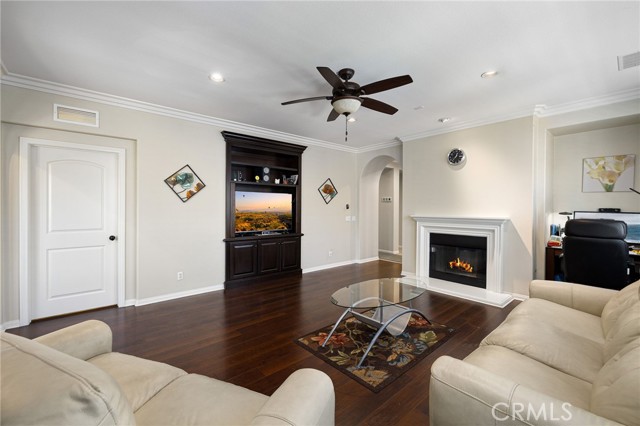 Detail Gallery Image 15 of 57 For 3203 S Edenglen Paseo #B,  Ontario,  CA 91761 - 2 Beds | 2/1 Baths