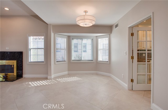 Detail Gallery Image 12 of 39 For 3667 Sawtelle Bld, Los Angeles,  CA 90066 - 5 Beds | 3/1 Baths