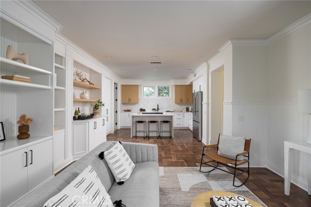 Detail Gallery Image 17 of 38 For 30 Long Bay, Newport Beach,  CA 92660 - 4 Beds | 3/1 Baths