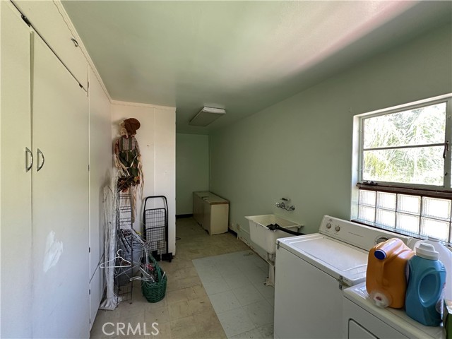 159 S Shasta S Street, Willows CA: https://media.crmls.org/medias/1fdc8dfb-1ef9-4960-a70c-6cfc2cbab975.jpg