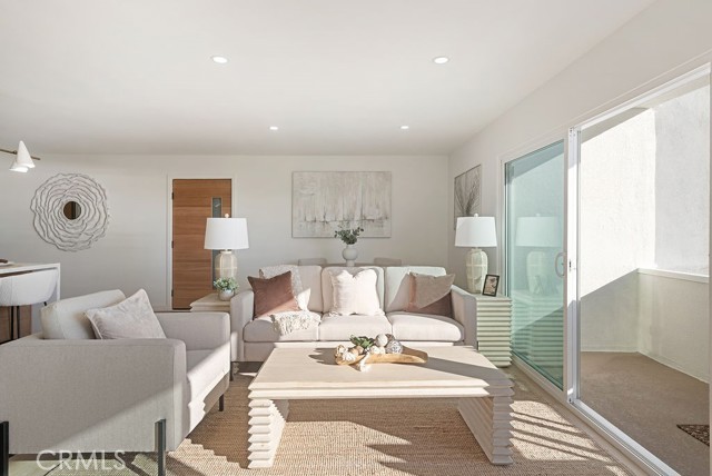 Detail Gallery Image 13 of 62 For 1200 E Ocean #52,  Long Beach,  CA 90802 - 2 Beds | 2 Baths