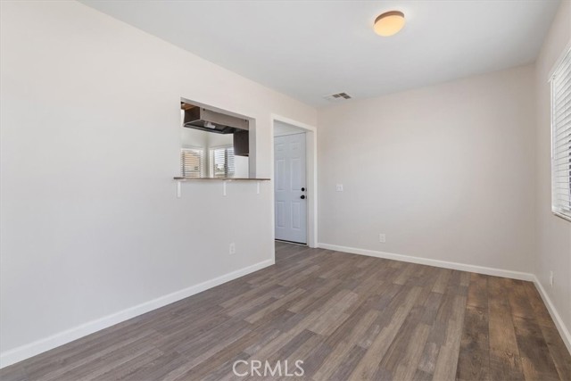 Detail Gallery Image 5 of 22 For 43324 45th St, Lancaster,  CA 93536 - 3 Beds | 3 Baths