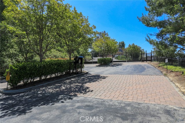 126 Pueblo LN