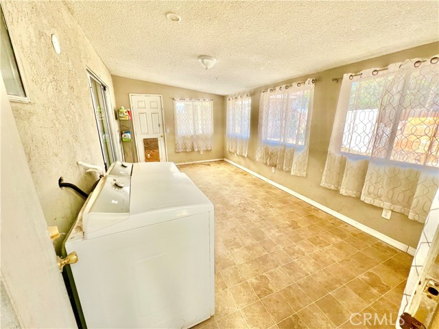 Detail Gallery Image 21 of 27 For 4317 Valentine Ln, Hemet,  CA 92544 - 3 Beds | 2 Baths