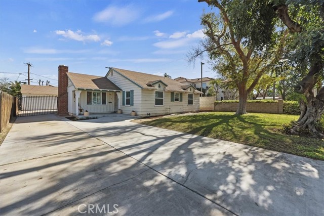 Detail Gallery Image 7 of 41 For 6964 Yellowstone, Riverside,  CA 92506 - 4 Beds | 2 Baths