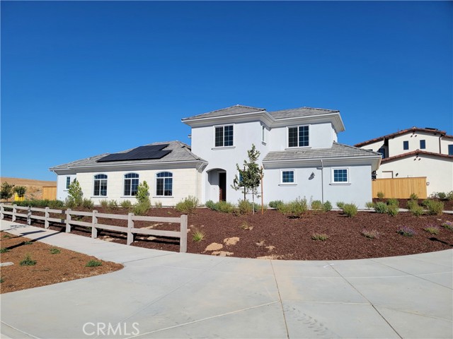 Detail Gallery Image 3 of 22 For 701 Manor Ln, Paso Robles,  CA 93446 - 4 Beds | 3 Baths