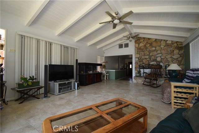 Detail Gallery Image 7 of 31 For 26641 Ironwood Ave, Moreno Valley,  CA 92555 - 4 Beds | 3 Baths