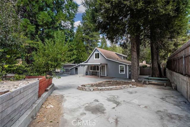 Detail Gallery Image 31 of 50 For 320 Skyview Ln, Crestline,  CA 92322 - 4 Beds | 2 Baths