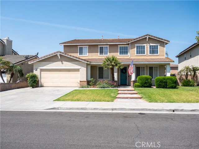 7351 Citrus Valley Avenue, Eastvale CA: https://media.crmls.org/medias/1fe21948-35b3-4e2f-a673-2a5df2a46507.jpg