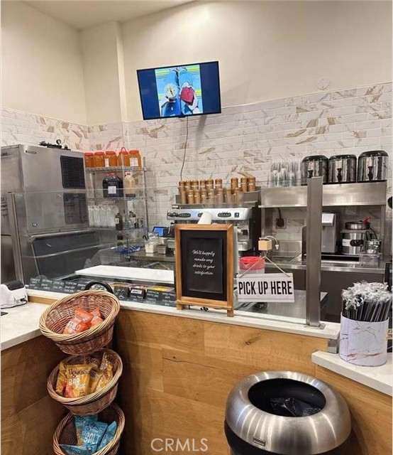 0, Torrance CA: https://media.crmls.org/medias/1fe34e09-deeb-4166-92cb-231e5c118023.jpg