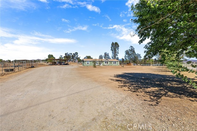 Detail Gallery Image 4 of 42 For 31250 Loretta Ave., Winchester,  CA 92596 - 3 Beds | 2 Baths