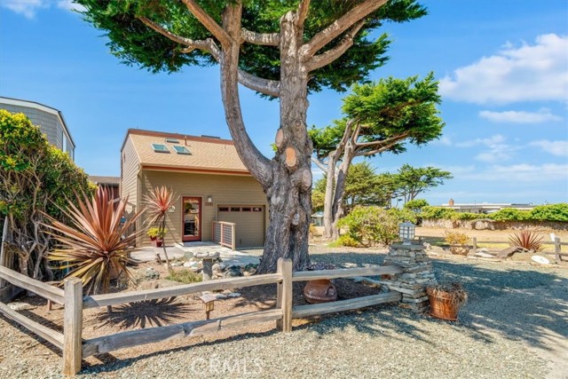 Detail Gallery Image 2 of 59 For 2591 Windsor Bld, Cambria,  CA 93428 - 2 Beds | 1/1 Baths