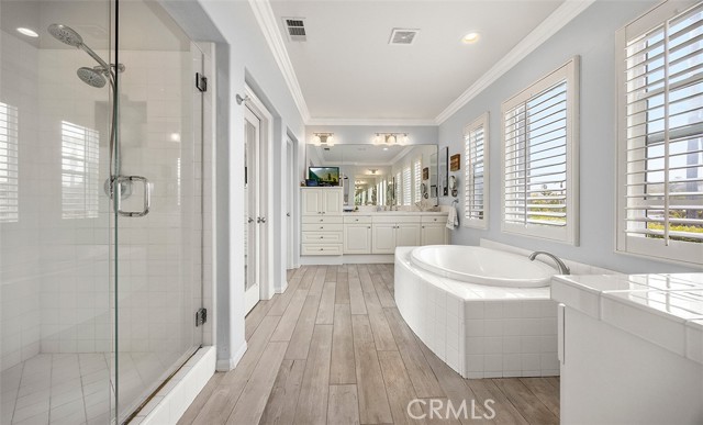 6615 Feather Drive, Huntington Beach CA: https://media.crmls.org/medias/1fe4bf17-aef2-40d9-9b0b-eefa10ea1bd3.jpg