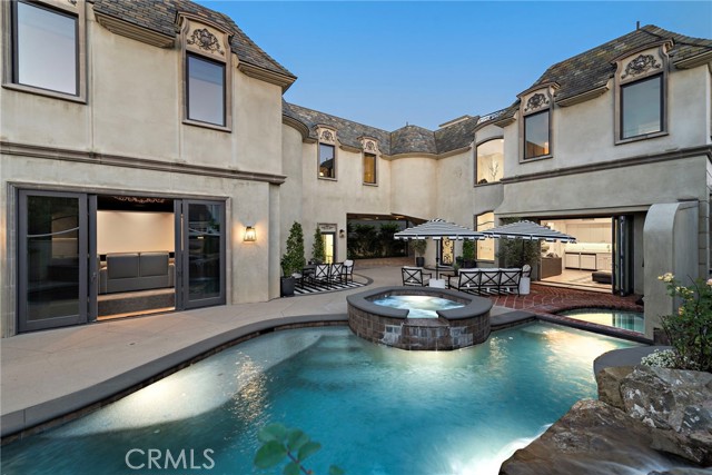 Detail Gallery Image 62 of 75 For 530 Kings Rd, Newport Beach,  CA 92663 - 5 Beds | 4/3 Baths