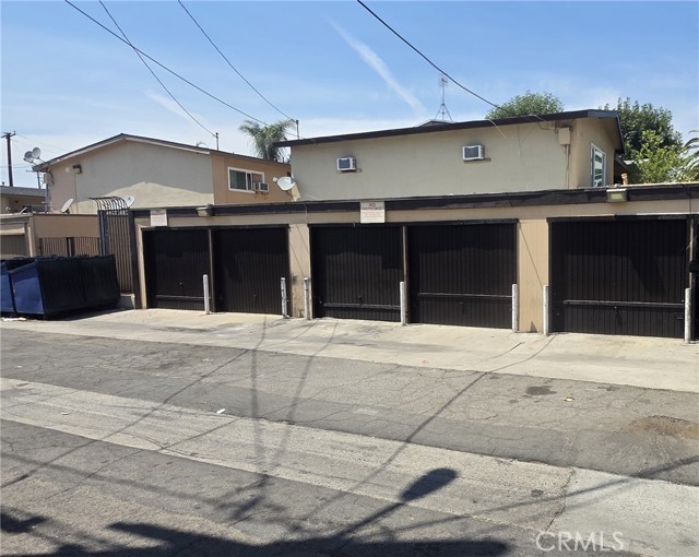 602 E Wilhelmina Street, Anaheim CA: https://media.crmls.org/medias/1fe5d63e-7ad7-47c7-82a1-9fc9ec7cbd54.jpg