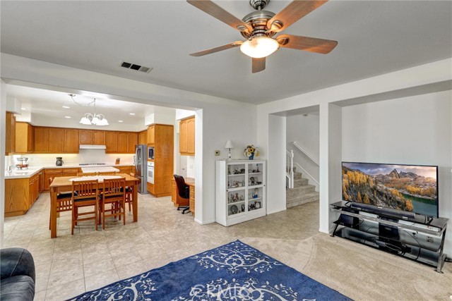 13576 Oxford Ct, Chino CA: https://media.crmls.org/medias/1fe649e3-71fc-431a-bee7-75d2aa170f1c.jpg