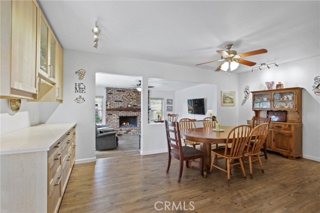 11051 Tarawa Drive, Los Alamitos CA: https://media.crmls.org/medias/1fe72cb2-edb0-4f66-a913-51bce77ead20.jpg