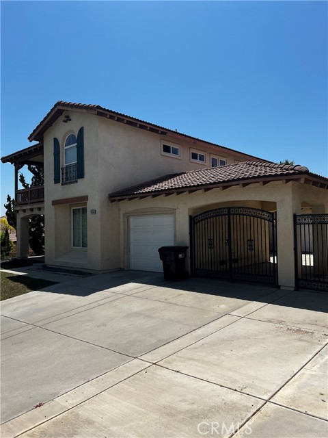 Detail Gallery Image 5 of 5 For 1656 Tamarron Dr, Corona,  CA 92883 - 4 Beds | 3 Baths