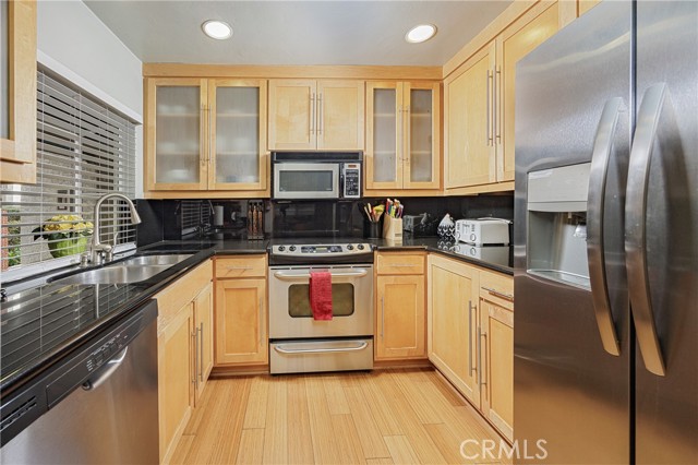 Detail Gallery Image 4 of 22 For 48 Corniche Dr a,  Dana Point,  CA 92629 - 1 Beds | 1 Baths