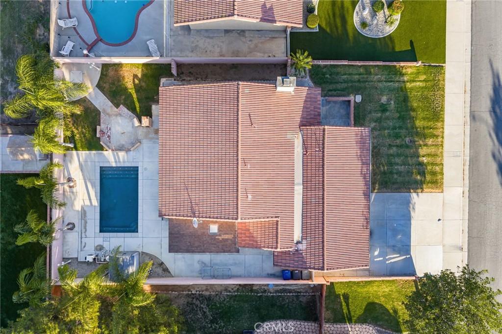 https://media.crmls.org/medias/1fe868c5-43cd-44cd-9fe0-9e4e28884713.jpg?preset=X-Large