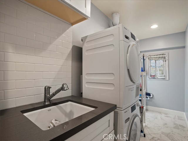 3744 Foothill Road, Santa Barbara CA: https://media.crmls.org/medias/1fe96ae3-9643-4e85-8875-193a780a73e6.jpg