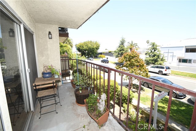 Detail Gallery Image 9 of 24 For 910 W 26th St #1,  San Pedro,  CA 90731 - 2 Beds | 1 Baths