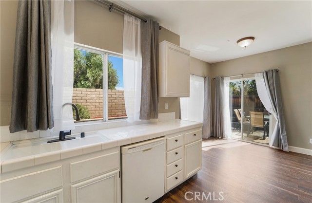 Detail Gallery Image 14 of 27 For 26332 Saint David St, Loma Linda,  CA 92354 - 4 Beds | 2/1 Baths