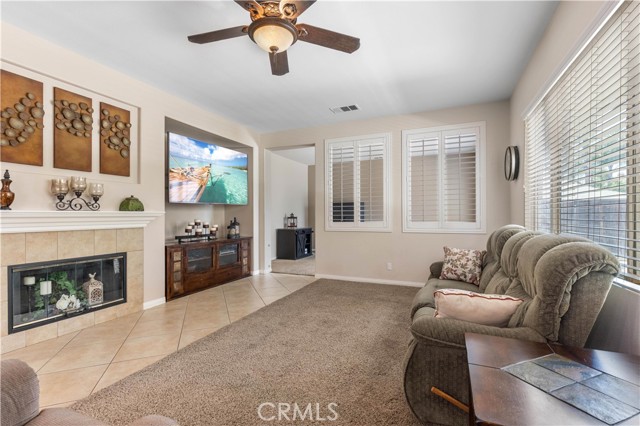 31711 Wintergreen Way, Murrieta CA: https://media.crmls.org/medias/1fea222a-ee9f-4a0d-b504-53b835459bac.jpg