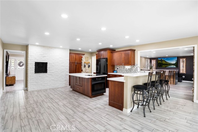 Detail Gallery Image 6 of 58 For 1325 N Birchnell Ave, San Dimas,  CA 91773 - 3 Beds | 2 Baths