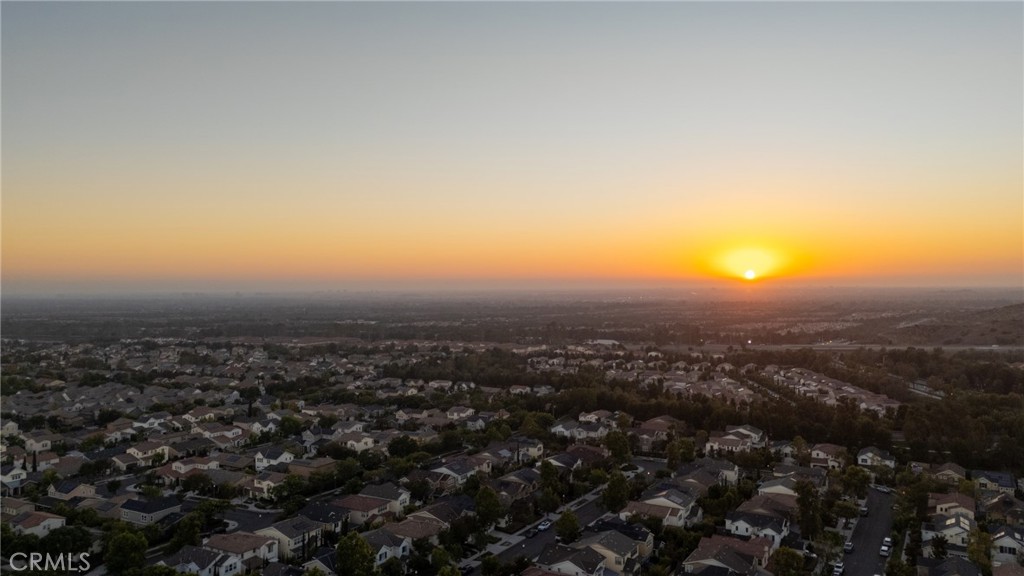 https://media.crmls.org/medias/1feb0e4b-8959-48f2-b679-362659b0895d.jpg?preset=X-Large