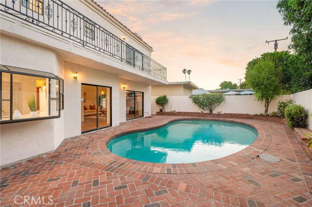 3229 Raintree Avenue, Torrance CA: https://media.crmls.org/medias/1feb279b-6197-46fd-a52b-d8c1f4c50bd9.jpg