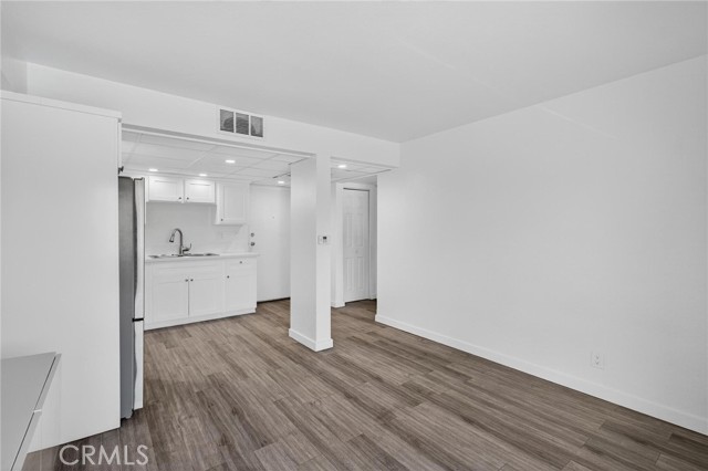 Detail Gallery Image 4 of 20 For 1450 Locust Avenue #301,  Long Beach,  CA 90813 - 1 Beds | 1 Baths