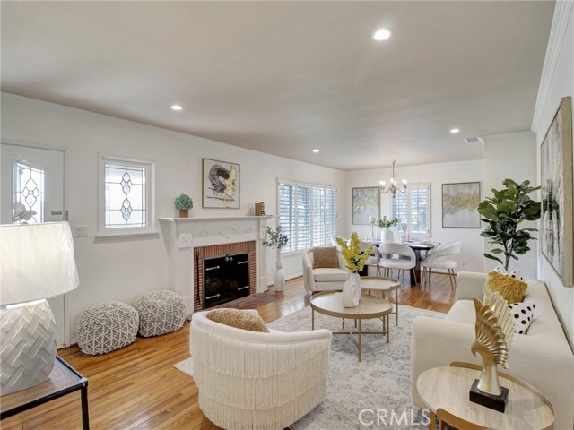 Front Image Thumbnail for CRWS26085959