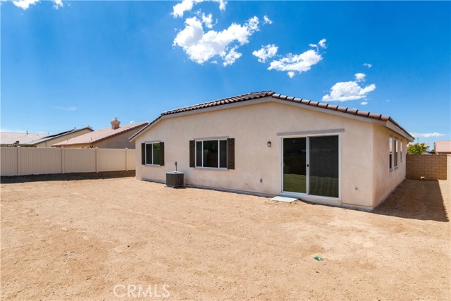 Detail Gallery Image 22 of 24 For 13739 Mesa View, Victorville,  CA 92392 - 4 Beds | 2 Baths