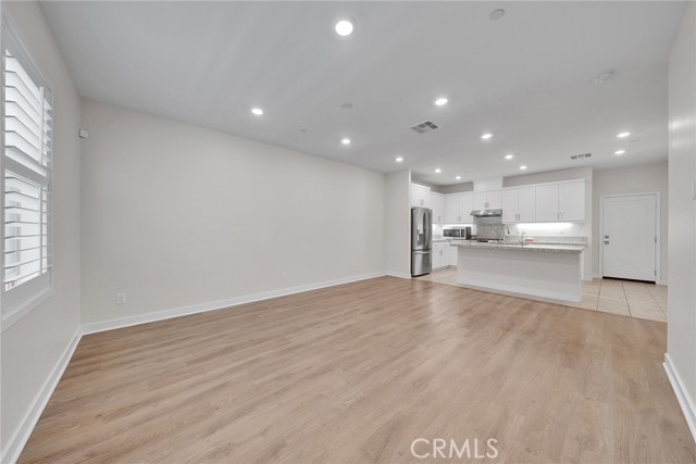 Detail Gallery Image 5 of 43 For 12128 Summer Ln, Whittier,  CA 90602 - 3 Beds | 3 Baths