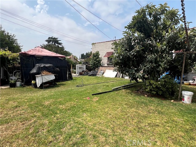 400 N Valencia Street, Alhambra CA: https://media.crmls.org/medias/1fed3b82-72e8-4ac2-9456-1e91da11dfeb.jpg