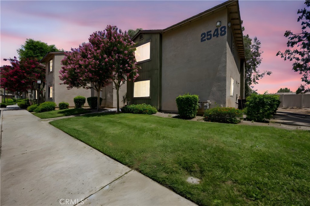 2548 Avenida Del Vista #103